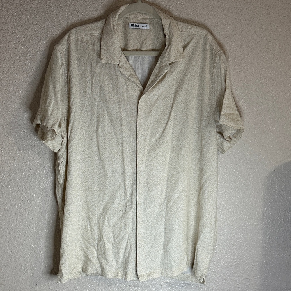 Croft & Barrow Men's Light Tan Casual Button Down Shirt